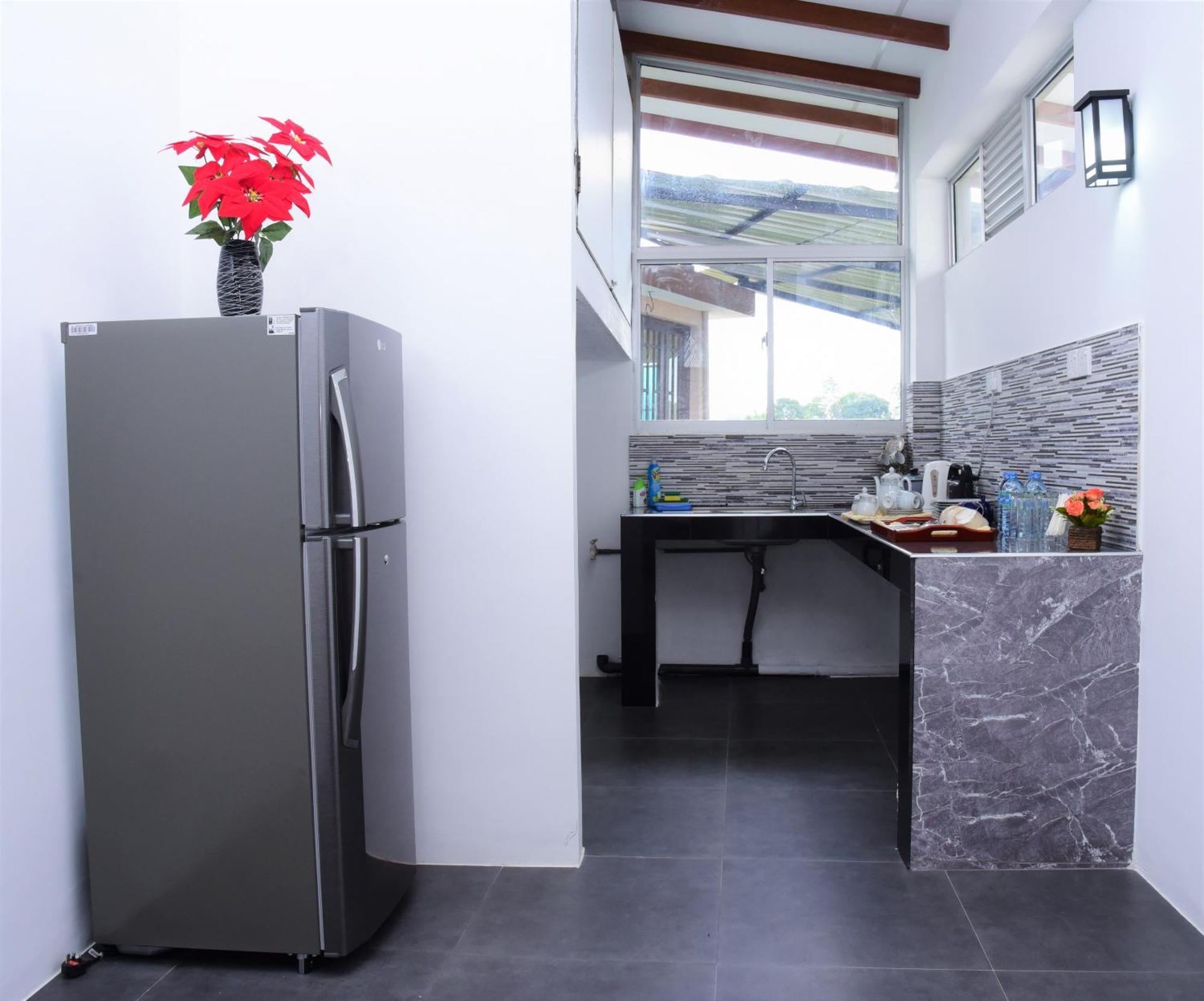 Saru Holiday Apartment - Upto 6 Guests 康提 外观 照片